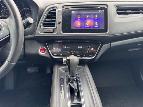 Used 2017 Honda HR-V EX-L image 11