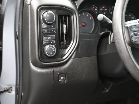 Used 2019 Chevrolet Silverado 1500 Custom Trail Boss AWD/4WD image 23