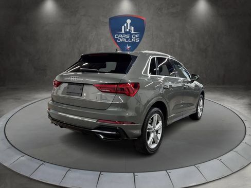 Used 2020 Audi Q3 2.0T Premium w/ Convenience Package AWD/4WD image 5