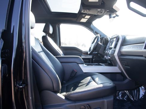 Used 2022 Ford F250 Lariat w/ Tremor Off-Road Package image 11