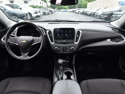 Used 2024 Chevrolet Malibu LT FWD image 7