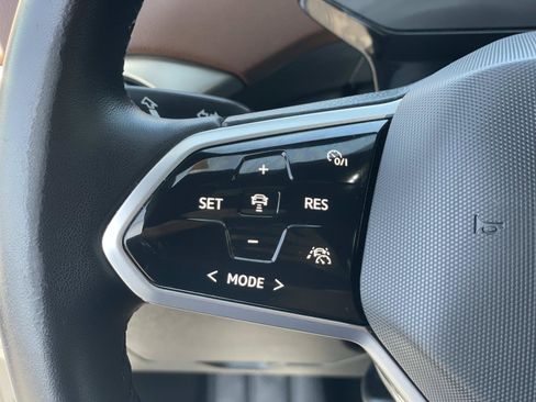 Certified 2023 Volkswagen ID.4 Pro RWD image 9