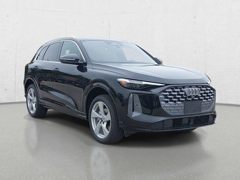 New 2026 Audi Q5 Premium Plus AWD/4WD image 3