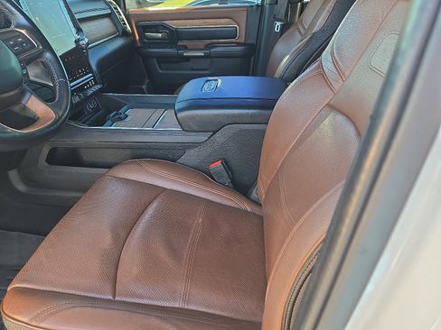 Used 2022 RAM 2500 Limited image 14