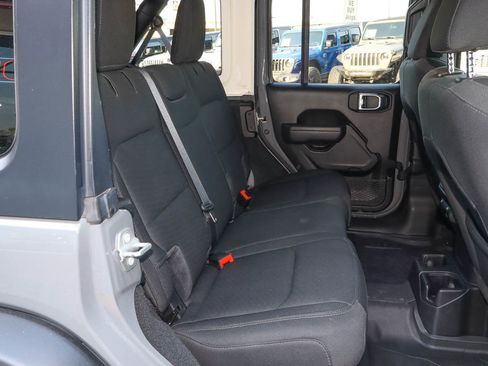 Used 2022 Jeep Wrangler Unlimited Sport AWD/4WD image 22