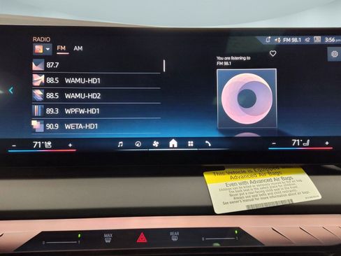 Used 2025 BMW X3 xDrive30i w/ Premium Package image 21