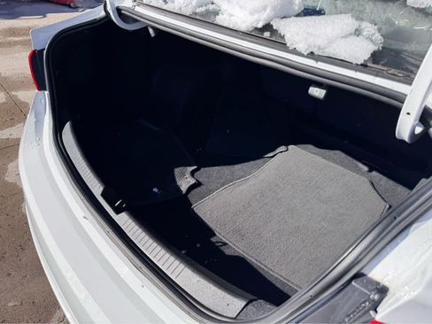 Used 2023 Chevrolet Malibu LT image 13