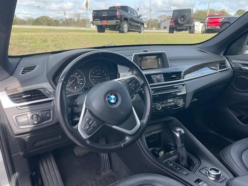 Used 2017 BMW X1 sDrive28i image 6