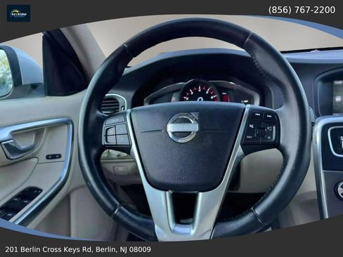 Used 2014 Volvo S60 T5 FWD image 19