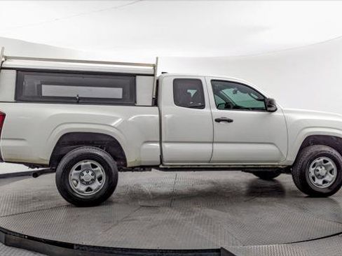 Used 2021 Toyota Tacoma SR RWD image 7