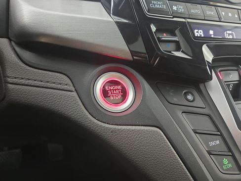 Used 2019 Honda Odyssey EX-L image 27