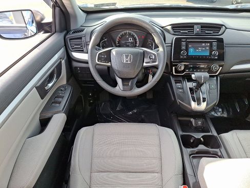 Used 2017 Honda CR-V LX image 11