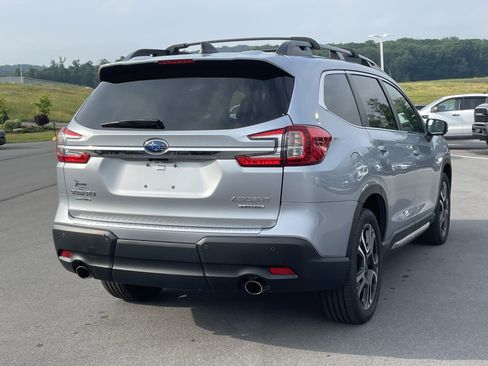 Certified 2023 Subaru Ascent Limited w/ Technology Package AWD/4WD image 3