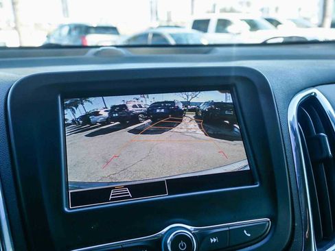 Used 2024 Chevrolet Equinox LS FWD image 19