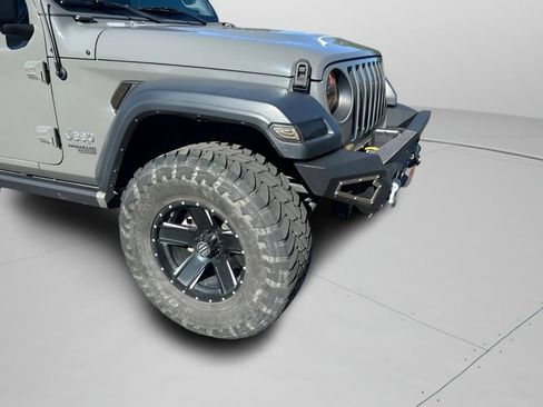 Used 2019 Jeep Wrangler Unlimited Sport S AWD/4WD image 12