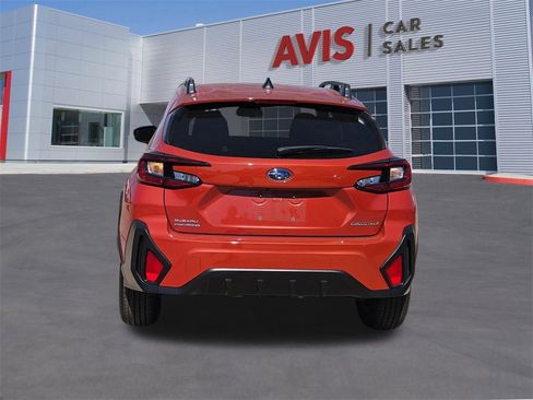 Used 2024 Subaru Crosstrek 2.0i Premium image 5