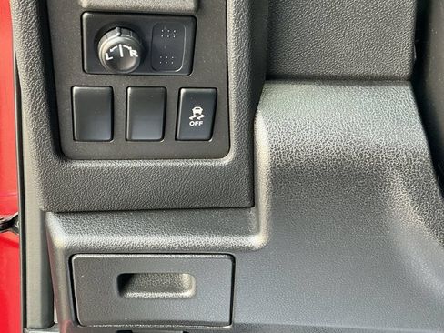 Used 2015 Nissan Rogue S w/ Convenience Package FWD image 25
