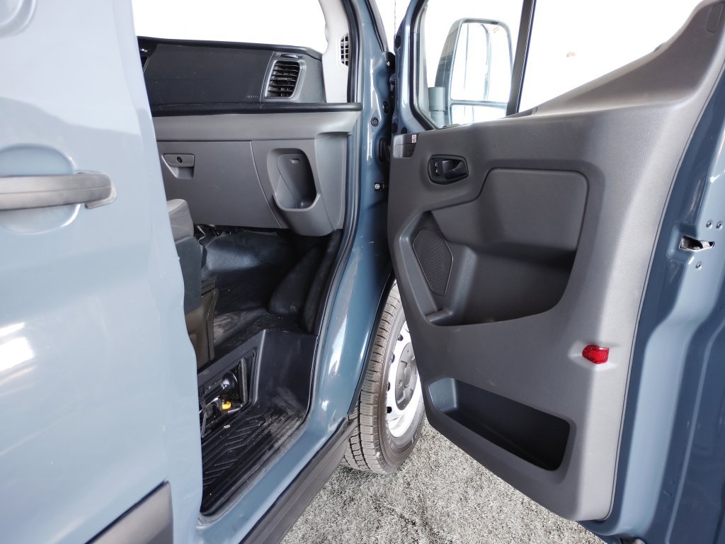 Used 2020 Ford Transit 250 148 High Roof Extended RWD image 10