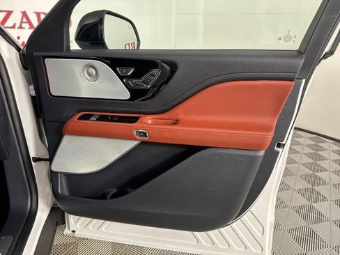 New 2025 Lincoln Aviator Reserve w/ Equipment Group 201A image 21