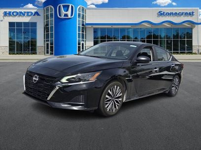 Used 2025 Nissan Altima 2.5 SV