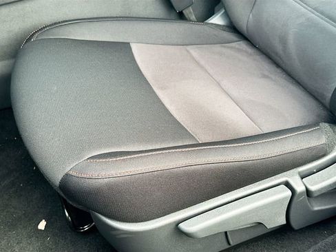 New 2025 Nissan Sentra SR image 7