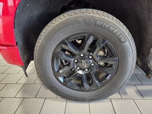 Used 2024 Chevrolet Silverado 1500 Custom w/ LPO, Dark Essentials Package RWD image 9