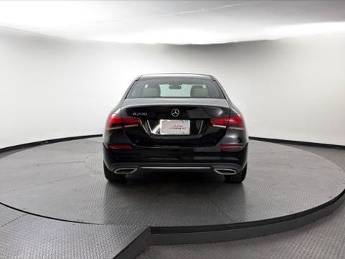 Used 2022 Mercedes-Benz A 220 image 7
