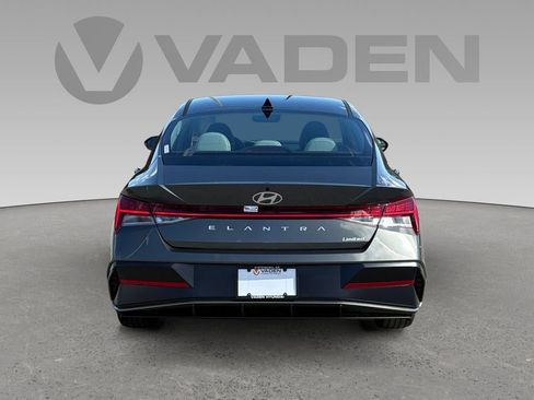 New 2026 Hyundai Elantra Limited FWD image 53