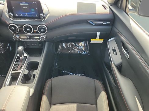 New 2025 Nissan Sentra SR image 16