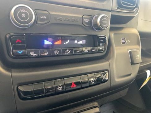 Used 2024 RAM ProMaster 2500 image 27
