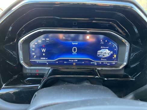 Used 2023 Chevrolet Silverado 1500 LT image 12