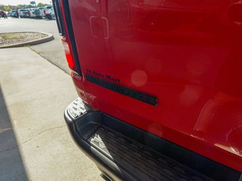 Used 2021 RAM 1500 Big Horn w/ Built-to-serve Edition AWD/4WD image 9