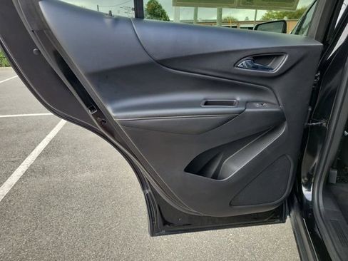 Used 2020 Chevrolet Equinox Premier image 11