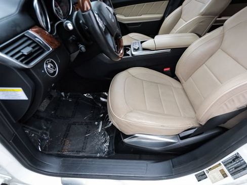Used 2013 Mercedes-Benz GL 550 4MATIC image 43