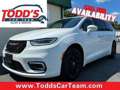 Used 2021 Chrysler Pacifica Touring-L