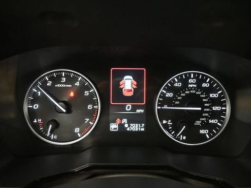 Used 2024 Subaru Outback Premium AWD/4WD image 17