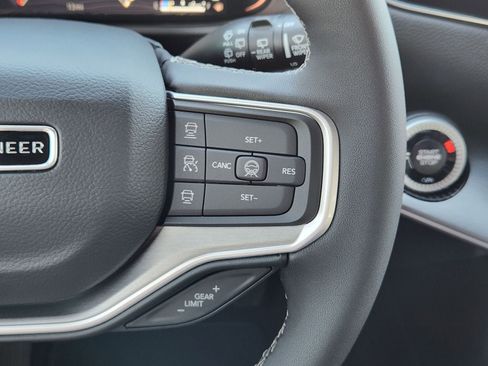 New 2026 Jeep Grand Wagoneer Limited AWD/4WD image 37