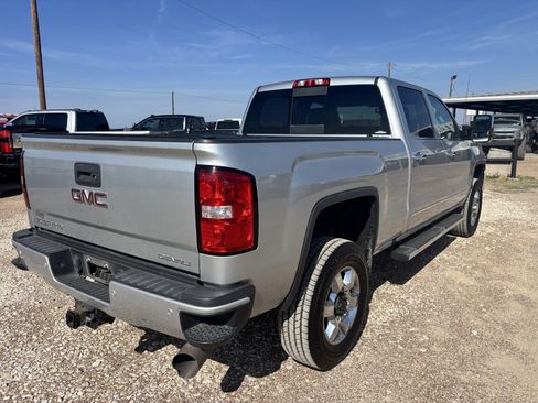 Used 2018 GMC Sierra 3500 Denali w/ Duramax Plus Package image 6