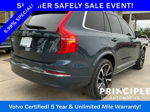 Certified 2023 Volvo XC90 B5 Plus AWD/4WD image 11