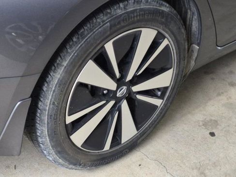 Used 2021 Nissan Altima 2.5 SV w/ SV Premium Package image 6