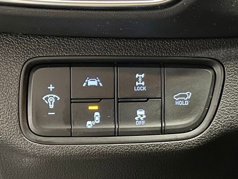 Used 2019 Hyundai Santa Fe SEL image 13