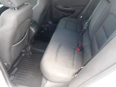 Used 2018 Chevrolet Malibu LS FWD image 17
