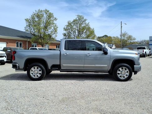 New 2026 Chevrolet Silverado 2500 High Country w/ High Country Premium Package AWD/4WD image 10