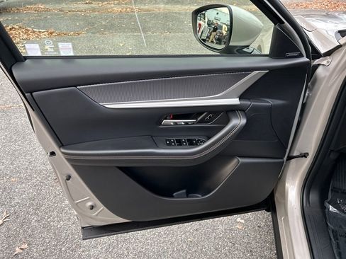 Used 2025 MAZDA CX-90 3.3 Turbo w/ Premium Plus Pkg image 16