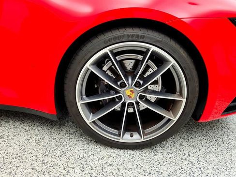 Used 2020 Porsche 911 Carrera RWD image 9