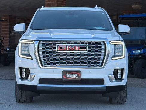 Used 2022 GMC Yukon Denali image 2