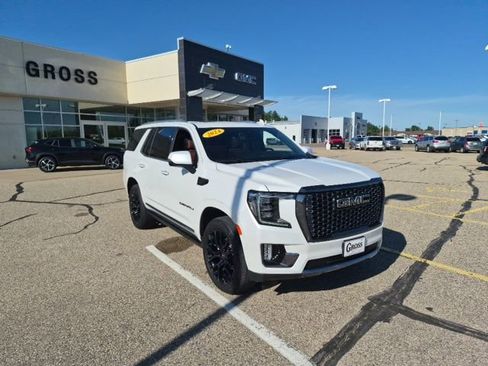 Used 2024 GMC Yukon Denali Ultimate AWD/4WD image 1