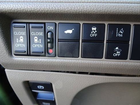 Used 2018 Honda Odyssey EX-L image 27