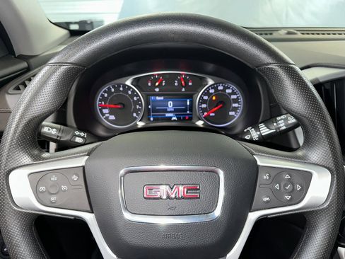 Used 2022 GMC Terrain SLE w/ Driver Convenience Package image 7