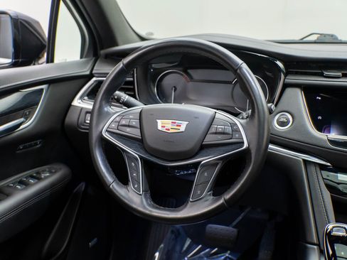 Certified 2022 Cadillac XT5 Premium Luxury image 12